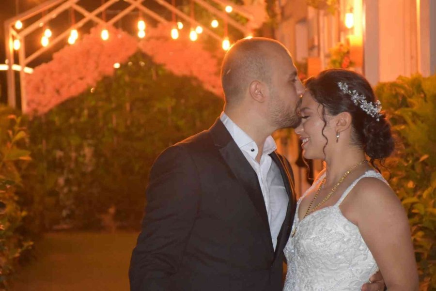 Yeni Evli Çiftin Tüm Hayalleri Bir ‘tuşla’ Yıkıldı