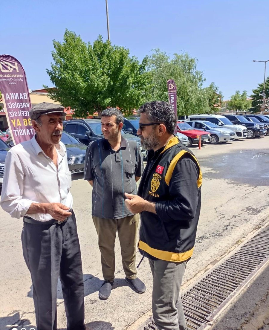 Oto Pazarı Ve Galericiler Denetlendi