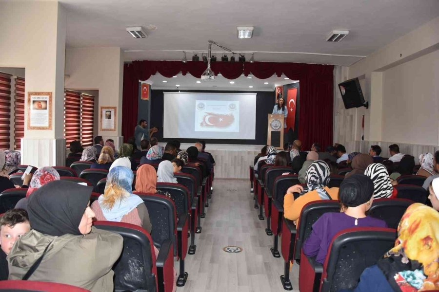 Tomarza’da ’hayat Boyu Öğrenme Haftası’ Kutlandı