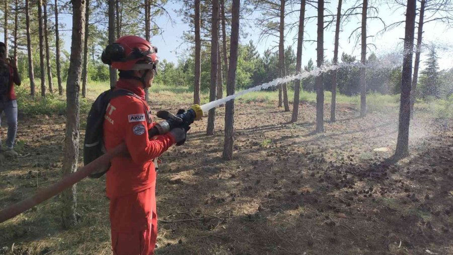 Akut Eskişehir Gönüllüleri Orman Yangınlarına Hazırlanıyor