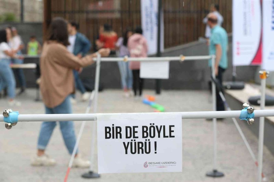 Büyükşehir Tarihi Kalede Empati Parkuru Kurdu, Gençlerin Sırdaşı Oldu