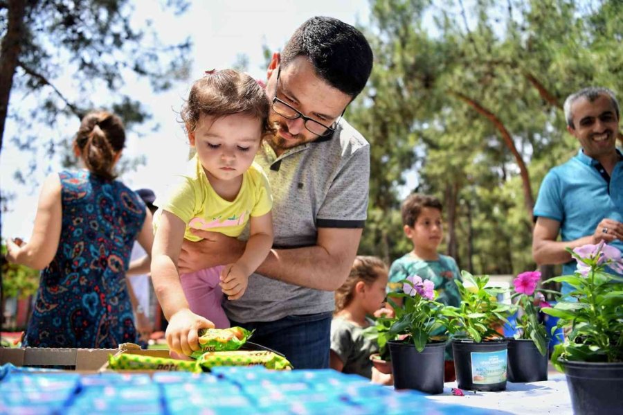 Konyaaltı Belediyesi’nden Dünya Çevre Günü Etkinliği