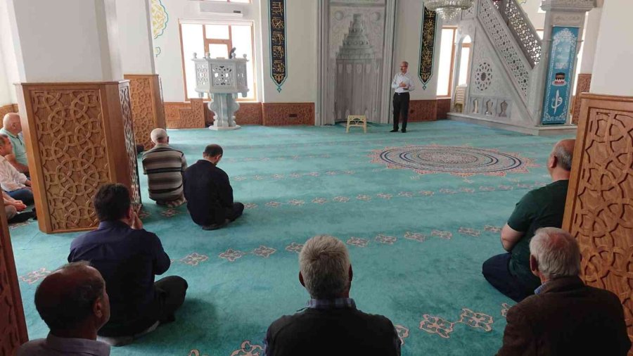 Beyşehir’de Hacı Adaylarına Uygulamalı Eğitim