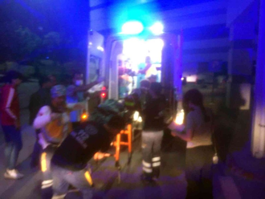 Konya’da Boğazından Ve Göğsünden Vurulan Afganlı Ağır Yaralandı