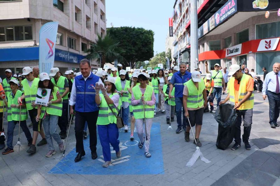Özel Çocuklardan Çevre Temizliği