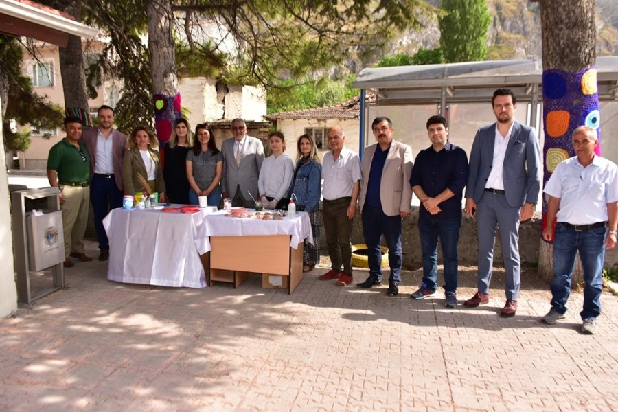 İnönü Halk Eğitim Merkezi El Emeği Ürünler Sergisi Açtı