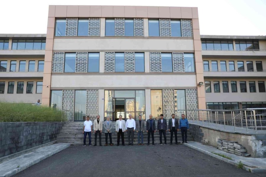 50. Yıl Dedeman İmamhatip Okulu Yeni Yerine Taşınıyor