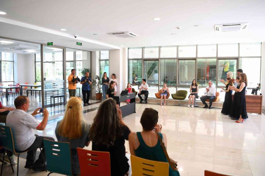 Bu Akademide Yeni ‘umut’lar Yeşeriyor