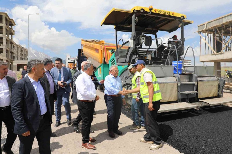 Başkan Büyükkılıç, Develi Devlet Hastanesi Çalışmalarını İnceledi