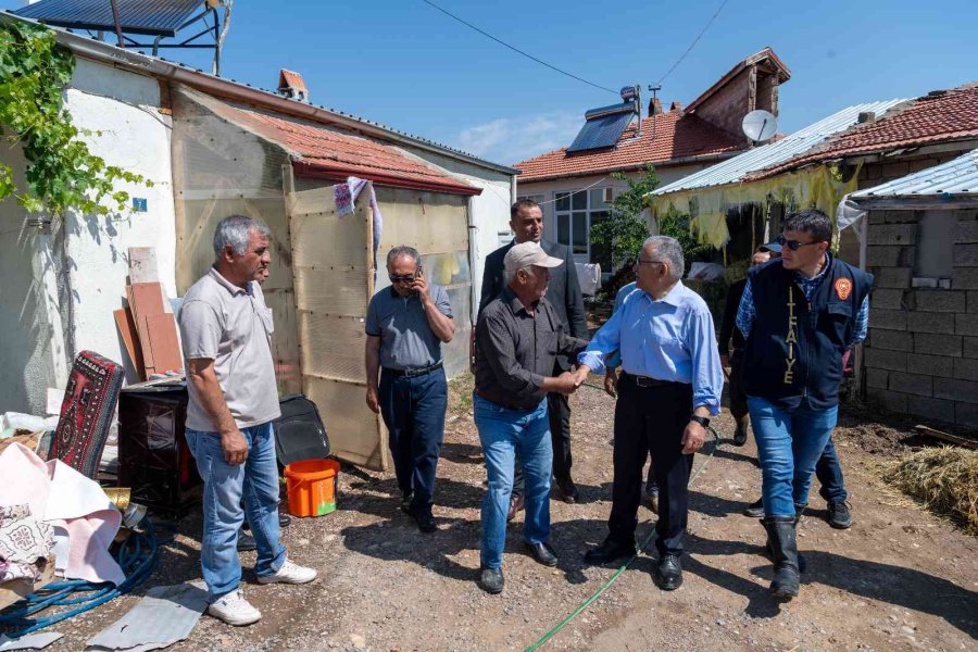 Başkan Büyükkılıç, Sel Bölgesi Çiftlik’te Yaraları Sarıyor