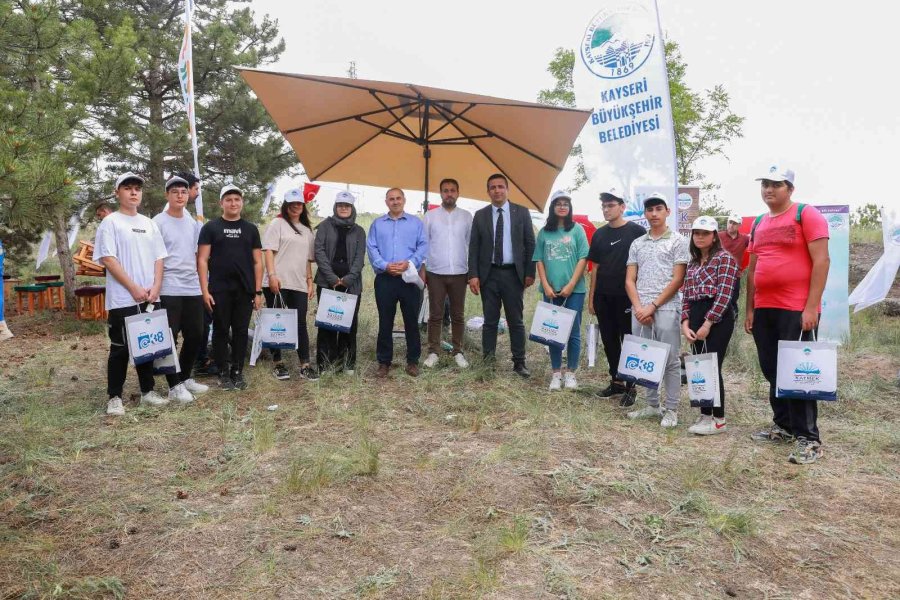 Kursiyerler Hem Fidan Dikti Hem Turnuva Düzenledi