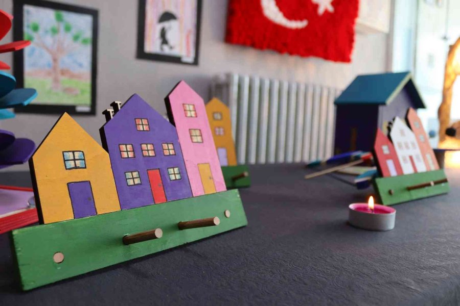 Özel Öğrencilerin Yaptığı Oyuncaklar 3 Ülkeye İhraç Edilecek