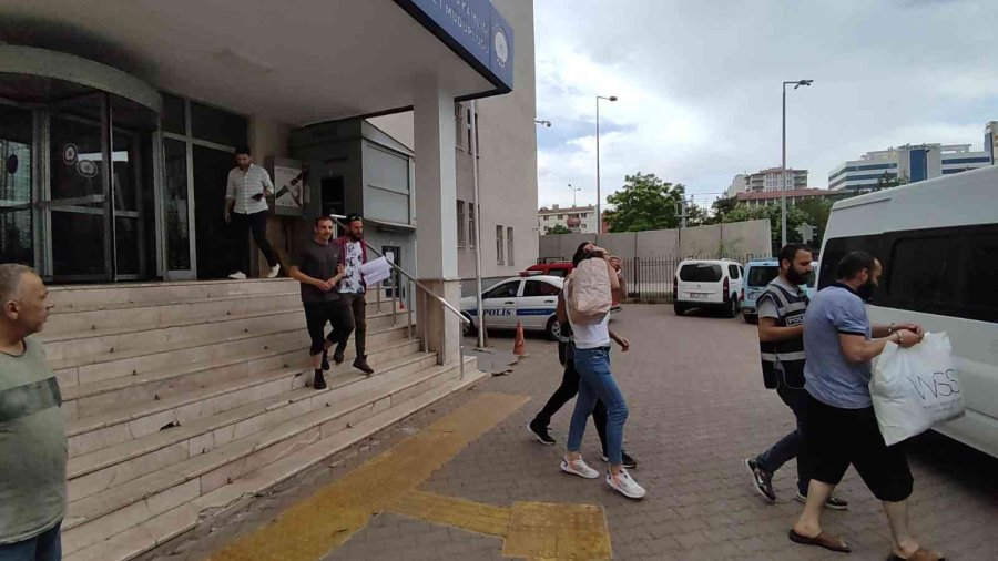 Kesinleşmiş Hapis Cezası Bulunan 5 Şahıs Yakalandı