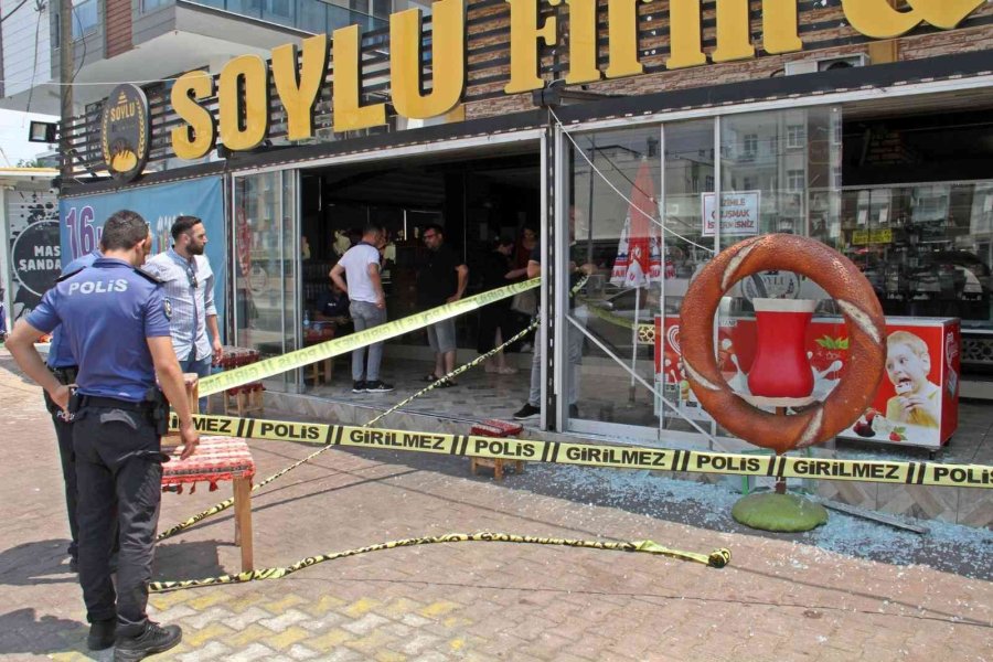 Fırıncı, Ucuz Ekmek Satan Fırını Kurşunladı