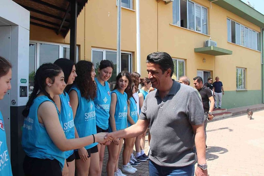 Döşemealtı Nar Taneleri Mersin Yolcusu