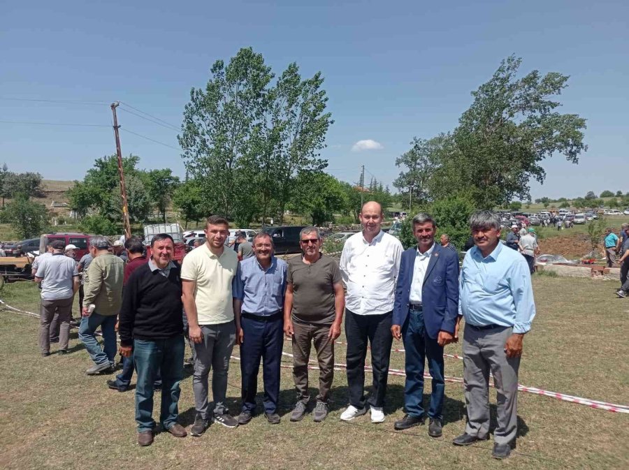 Kırsal Mahallelerdeki Yağmur Duaları Sürüyor