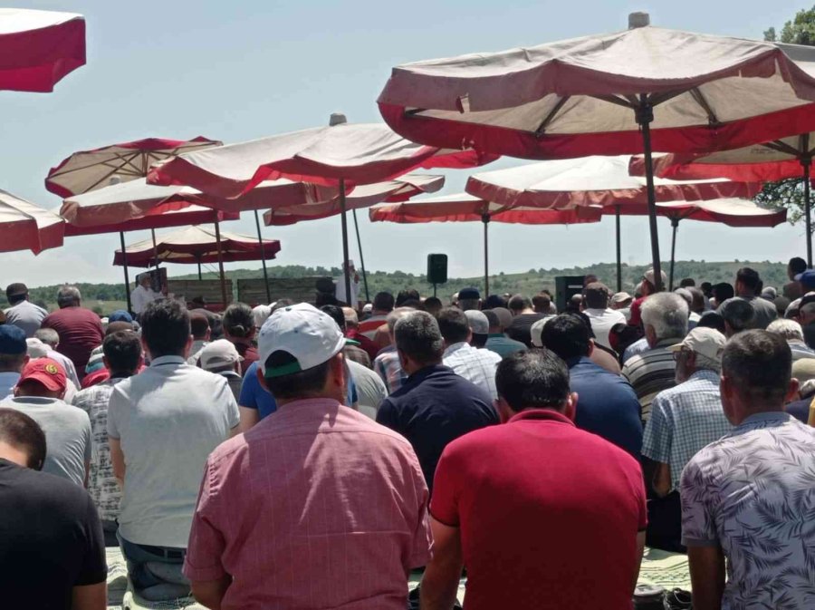 Kırsal Mahallelerdeki Yağmur Duaları Sürüyor