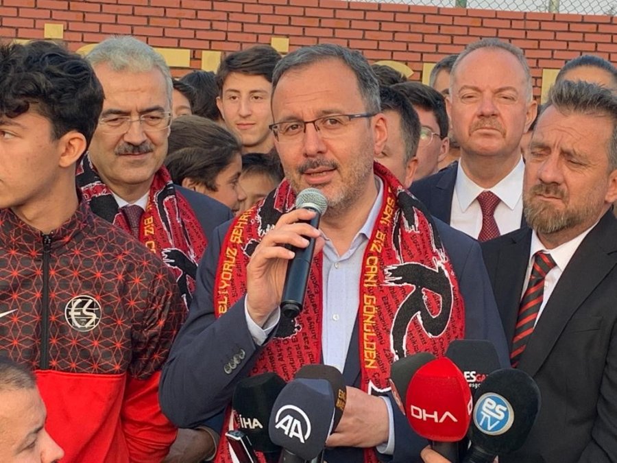 Bakan Kasapoğlu’ndan Eskişehirspor İçin ‘modernize Edilmiş Tesis’ Müjdesi