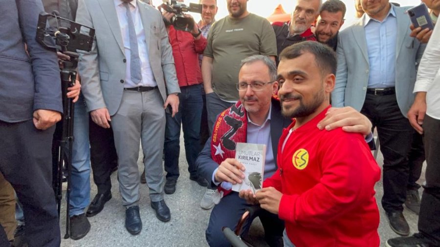 Bakan Kasapoğlu’ndan Eskişehirspor İçin ‘modernize Edilmiş Tesis’ Müjdesi