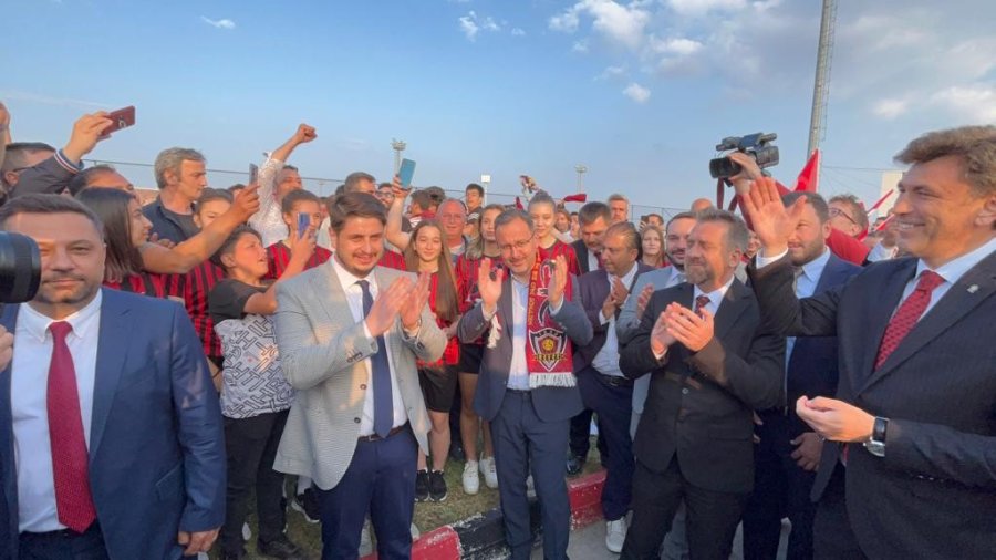 Bakan Kasapoğlu’ndan Eskişehirspor İçin ‘modernize Edilmiş Tesis’ Müjdesi