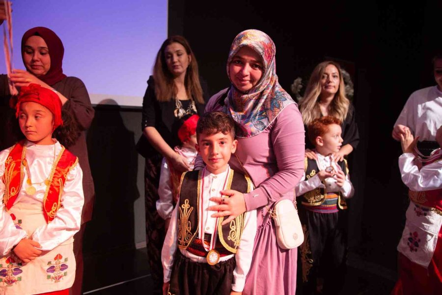 Hayırsever Büyükkılıç Ailesinin Eğitime Kazandırdığı Okulda ’okuma Bayramı’ Sevinci