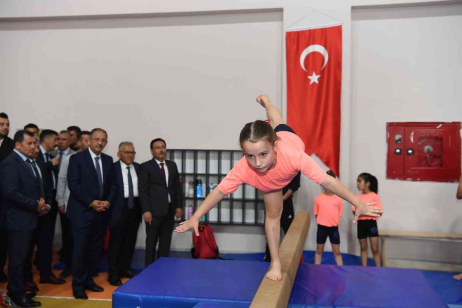 Başkan Büyükkılıç Gençlerle Buluştu