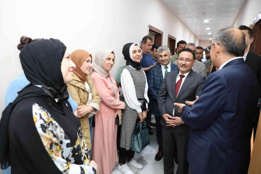 Vali Gökmen Çiçek Gençlerle Ve Milli Sporcular İle Buluştu