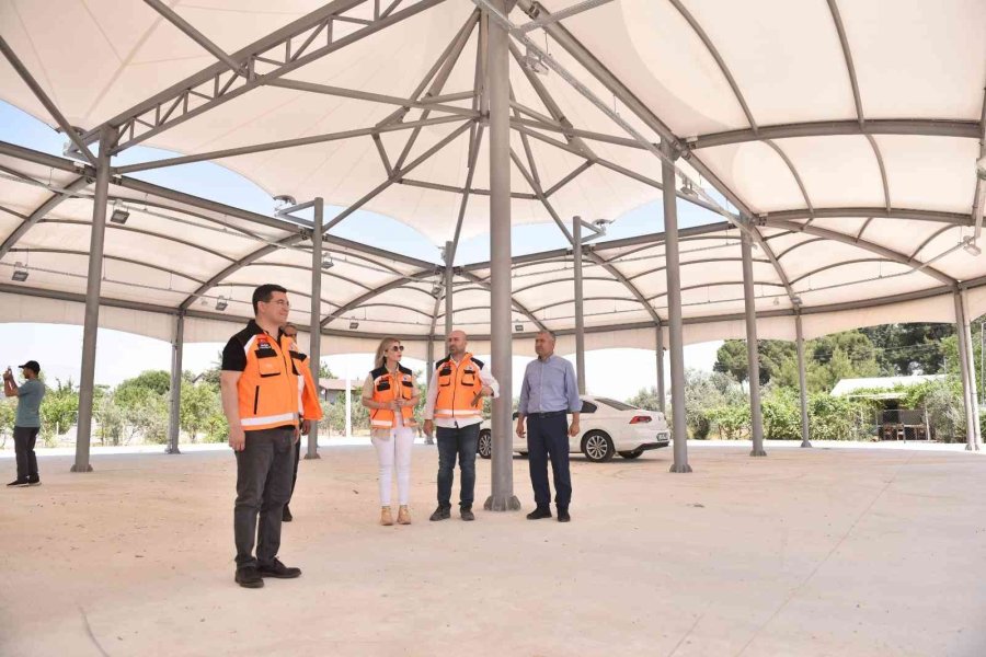 Kepez’den Mahalleye Dönüşen 6 Köye Kapalı Semt Pazarı