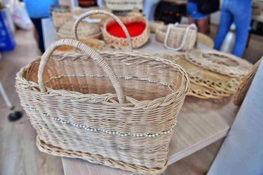 El Emeğinden İş Hayatına