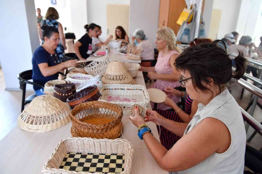 El Emeğinden İş Hayatına