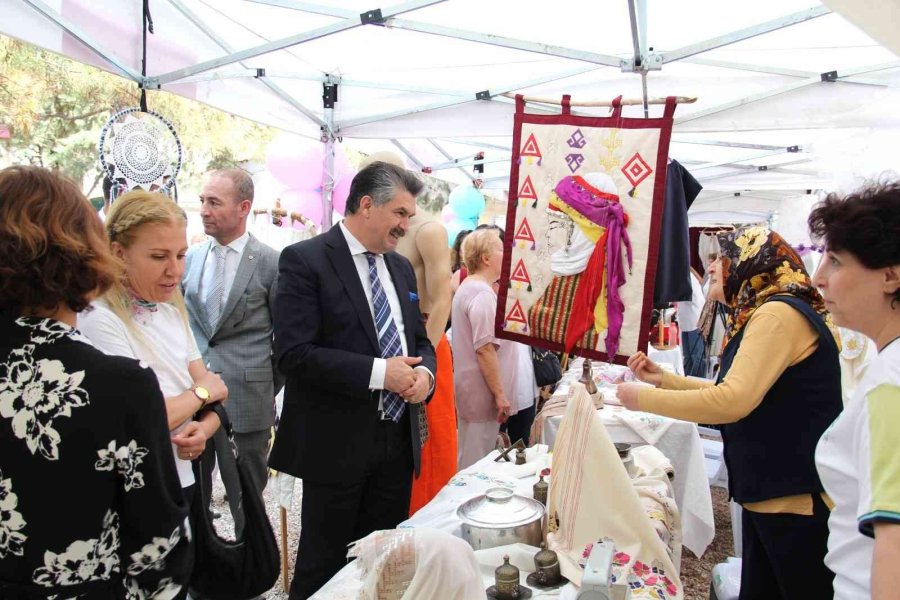 Odunpazarı Halk Eğitim Merkezi Yıl Sonu Sergisi