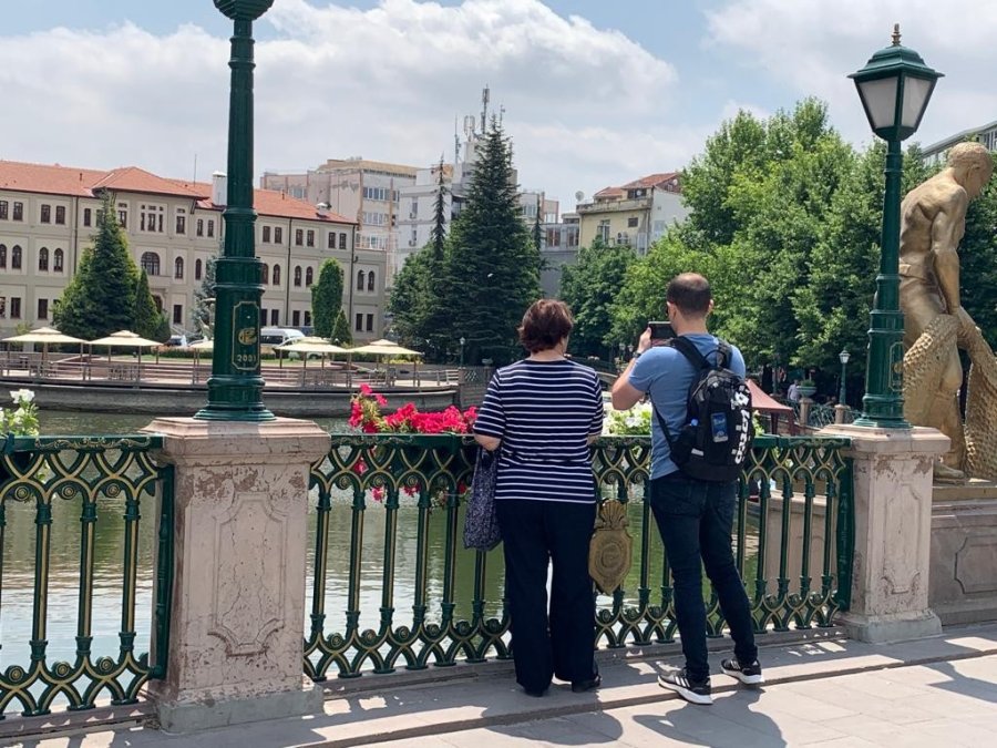 Porsuk Çayı Kenarları Yeşil Örtüyle Kaplandı