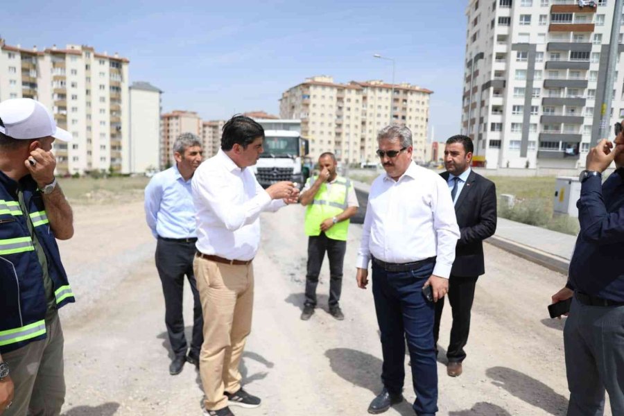 Bahçelievler Mahallesi’nde Yeni Yol Yapım Ve Çevre Düzenlemesi Yapılıyor