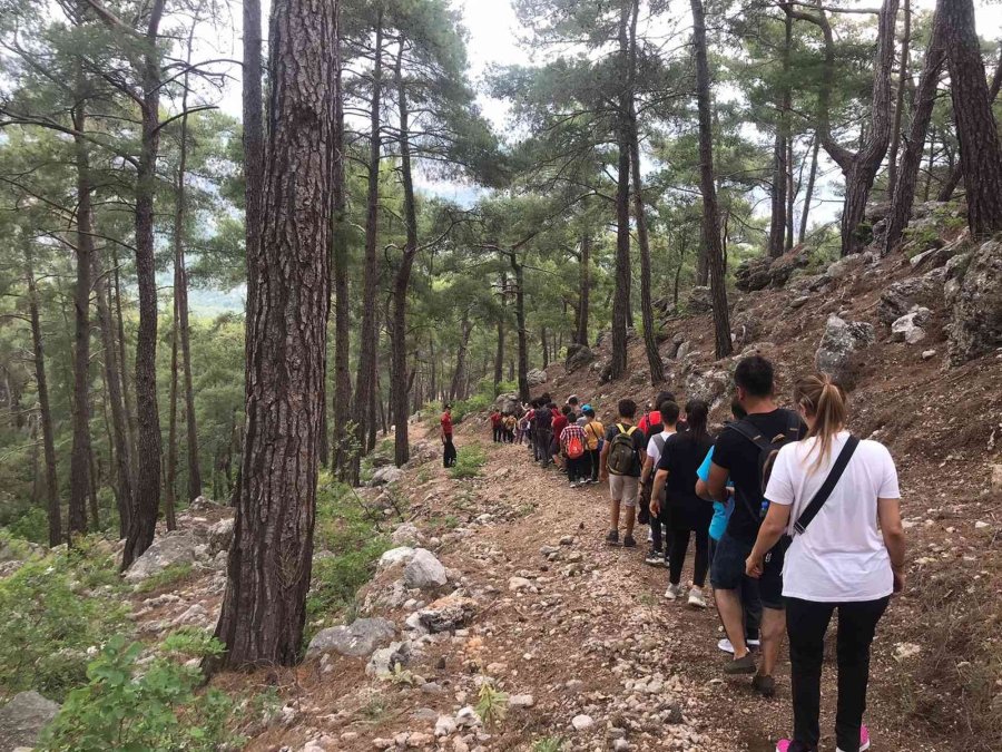 Jandarmadan Öğretmen Ve Öğrencilere Dağcılık Eğitimi