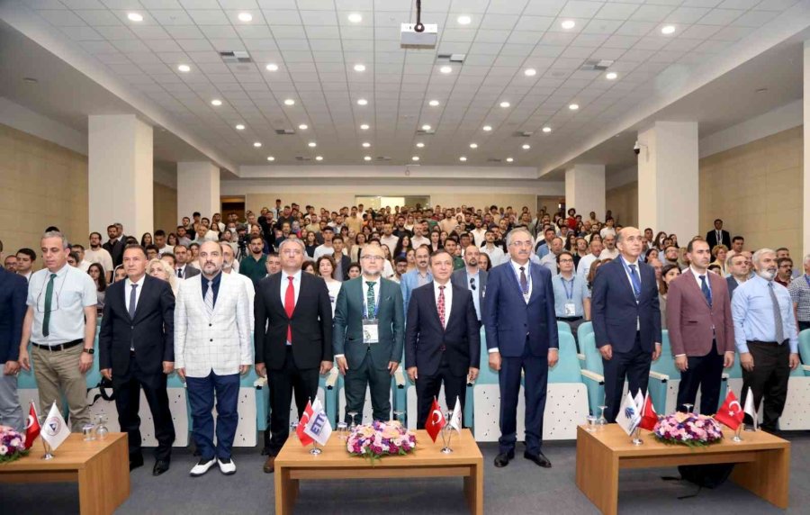 Erü’de “ıv. Araştırma Ve İnovasyon Çalıştayı” Başladı