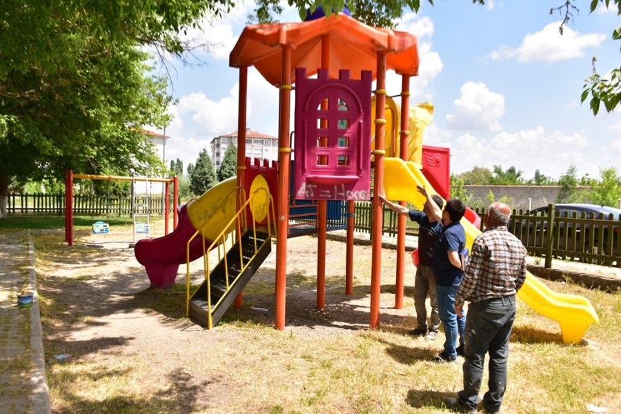 İnönü’de Parklar Yenileniyor