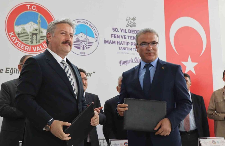 Melikgazi Belediyesi’nin Eğitime Desteği Sürüyor