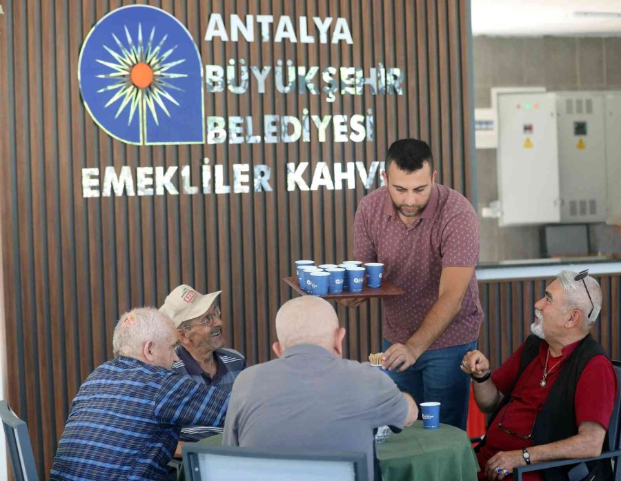 Düden Park Ve İsmet İnönü Emekli Kahvesi Açıldı