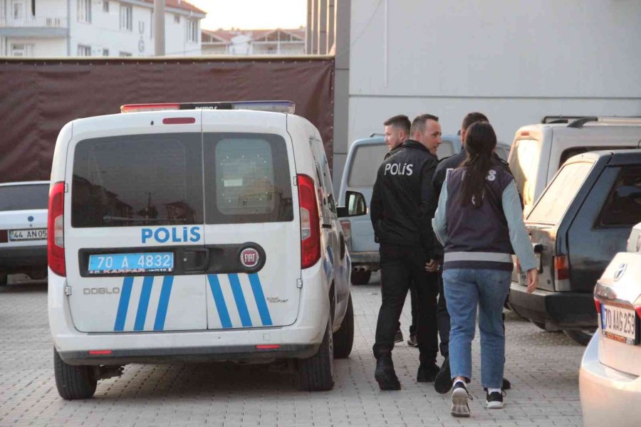 Karaman’da Uyuşturucu Satıcılarına Şafak Operasyonu: 5 Gözaltı