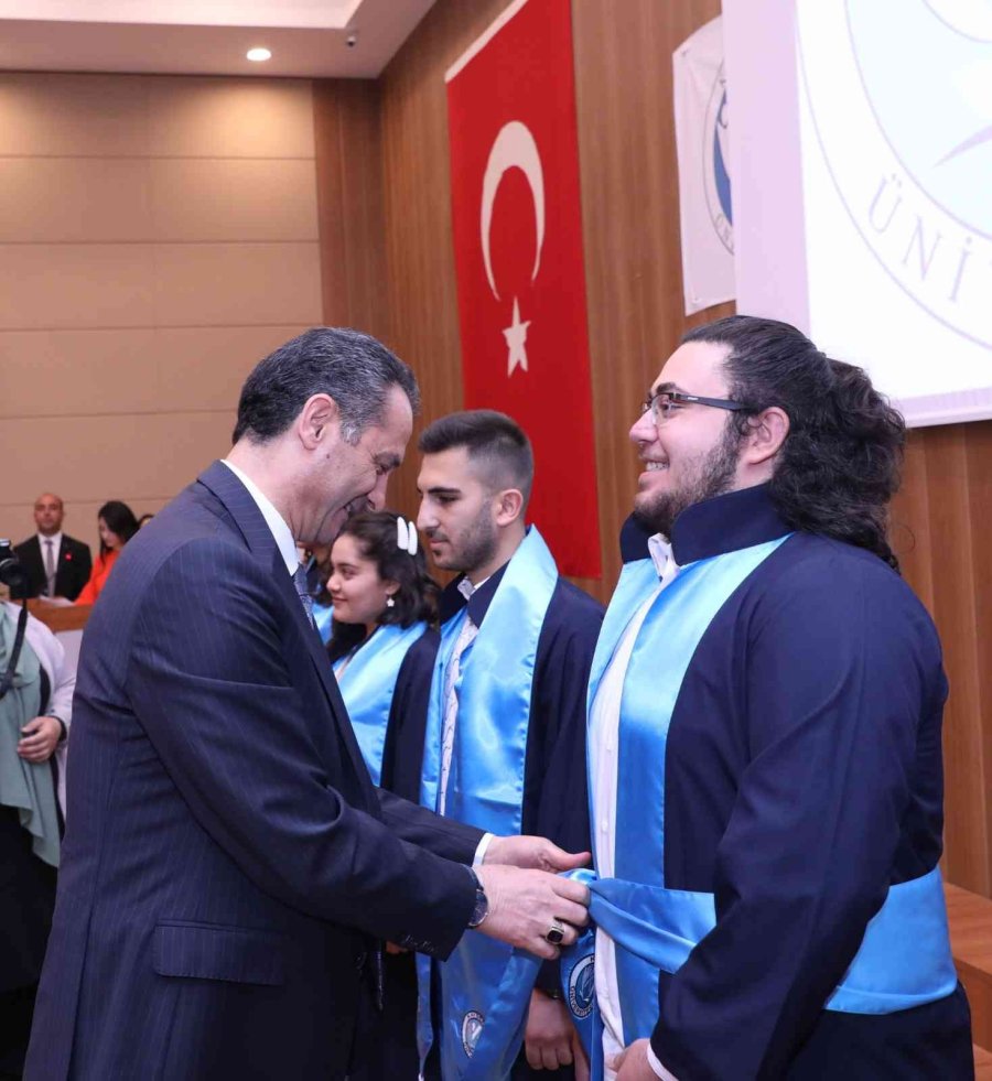 Kayü Develi Hüseyin Şahin Myo, 15. Dönem Mezunlarını Verdi