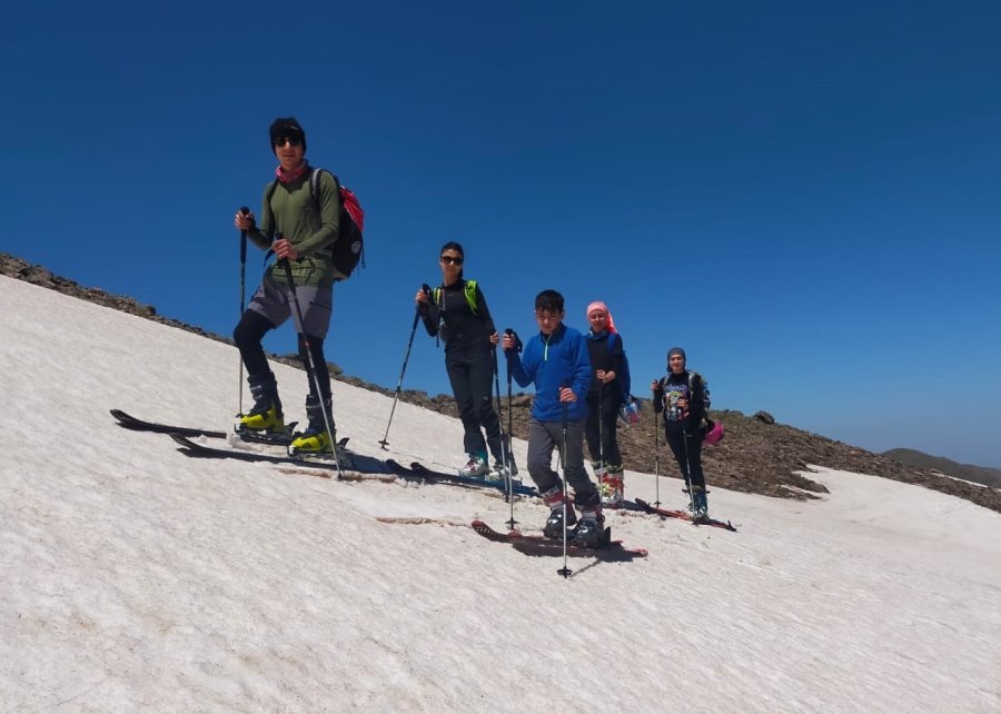 Erciyes’te Haziran Ayında Kayak Keyfi