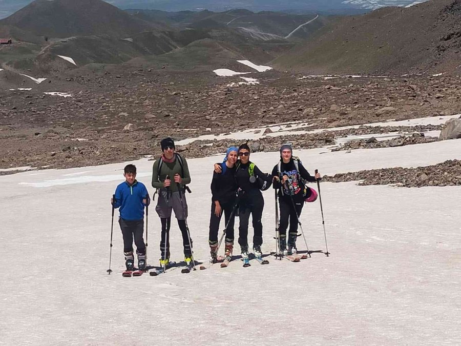 Erciyes’te Haziran Ayında Kayak Keyfi