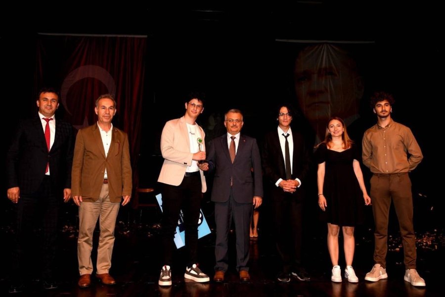 Antalya’nın Genç Çınarları Ödüllendirildi