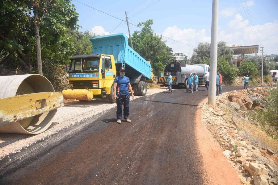 Akdam Mahallesine 2 Kilometre Asfalt Serildi