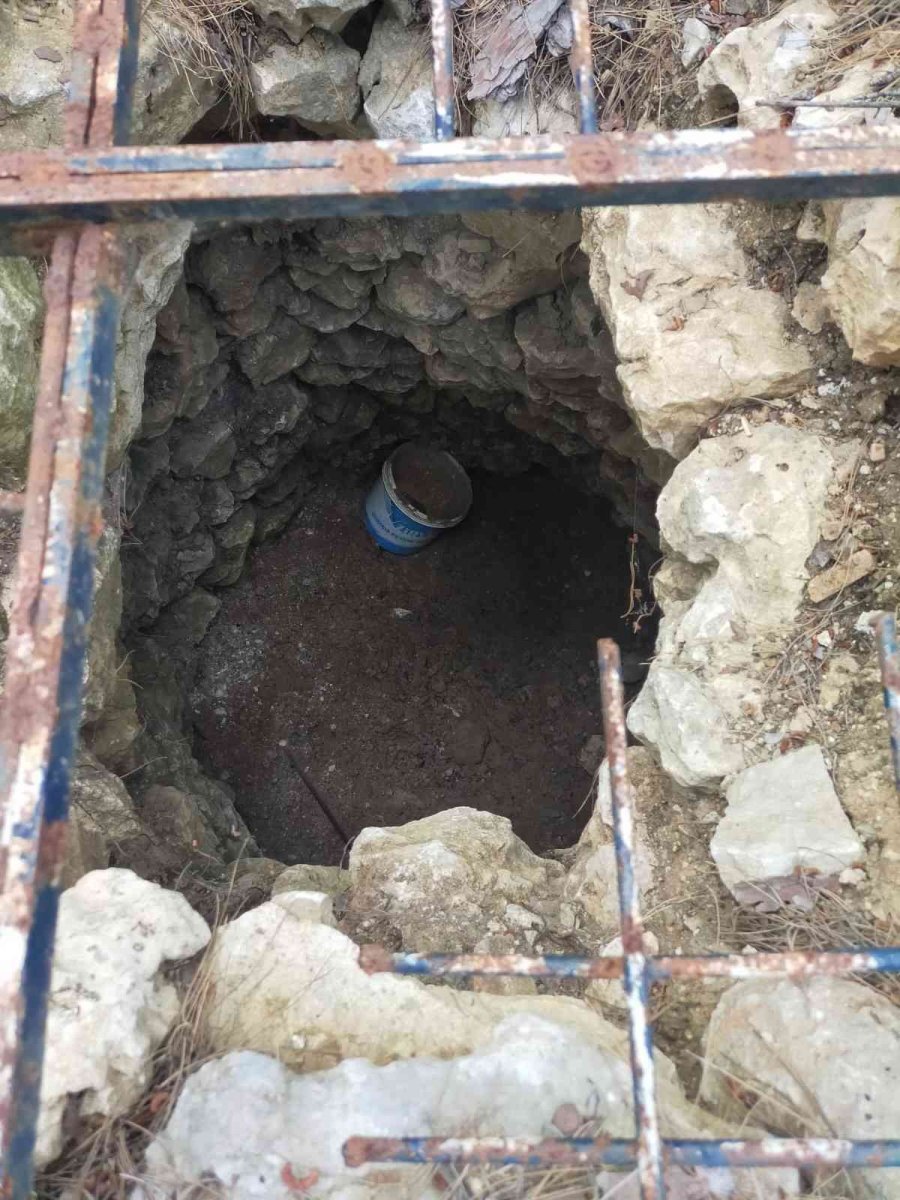 Sit Alanında Dedektör Cihazı Bulundu: 3 Gözaltı