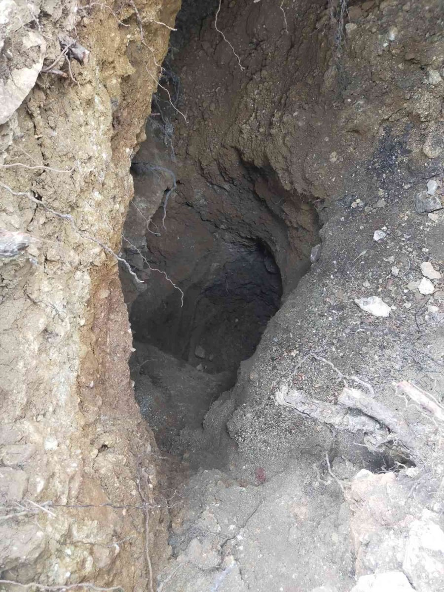 Sit Alanında Dedektör Cihazı Bulundu: 3 Gözaltı