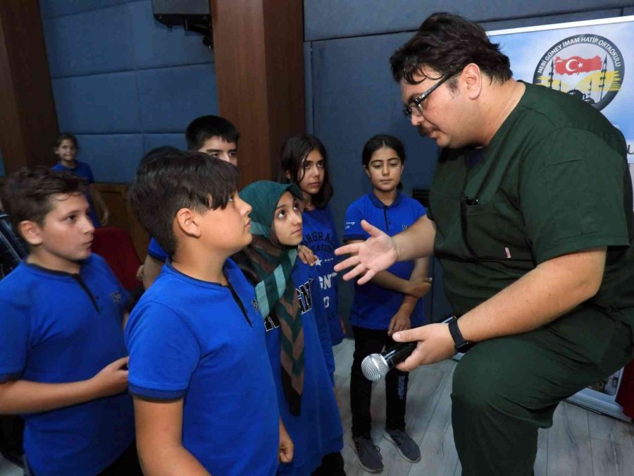 Öğrencilere Sokak Hayvanı Eğitimi