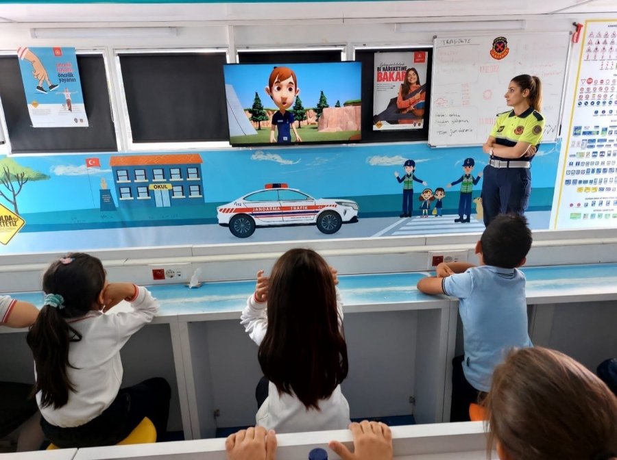 Simülasyon Aracı İle Emniyet Kemeri Konusunda Farkındalık Oluşturuldu