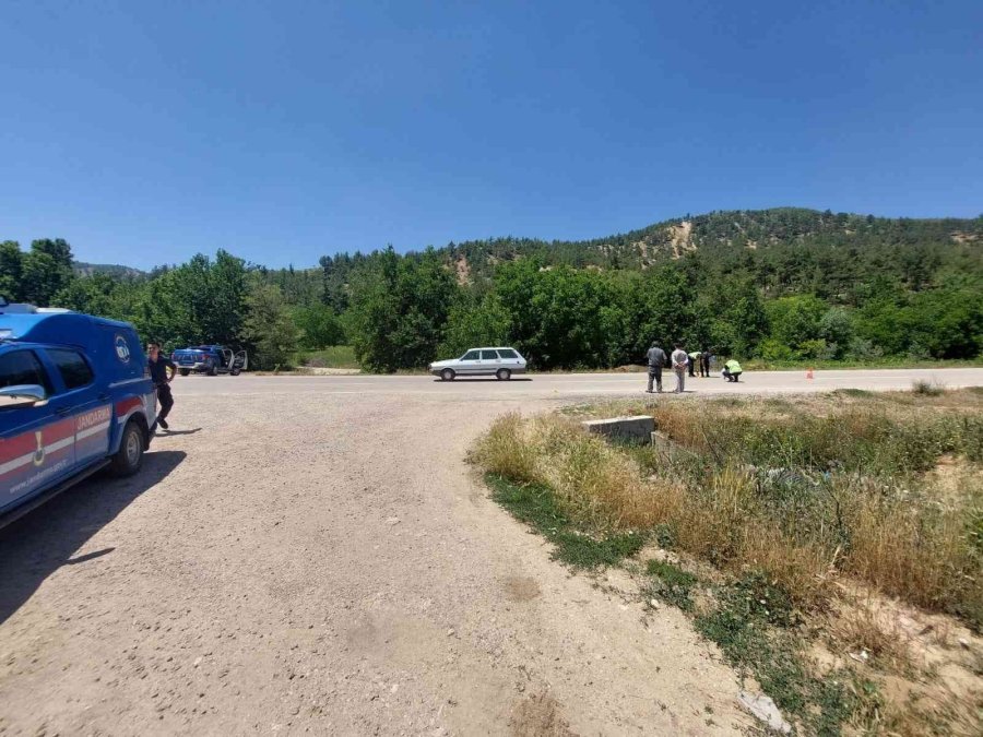 Otomobilin Çarptığı Kadın Hayatını Kaybetti