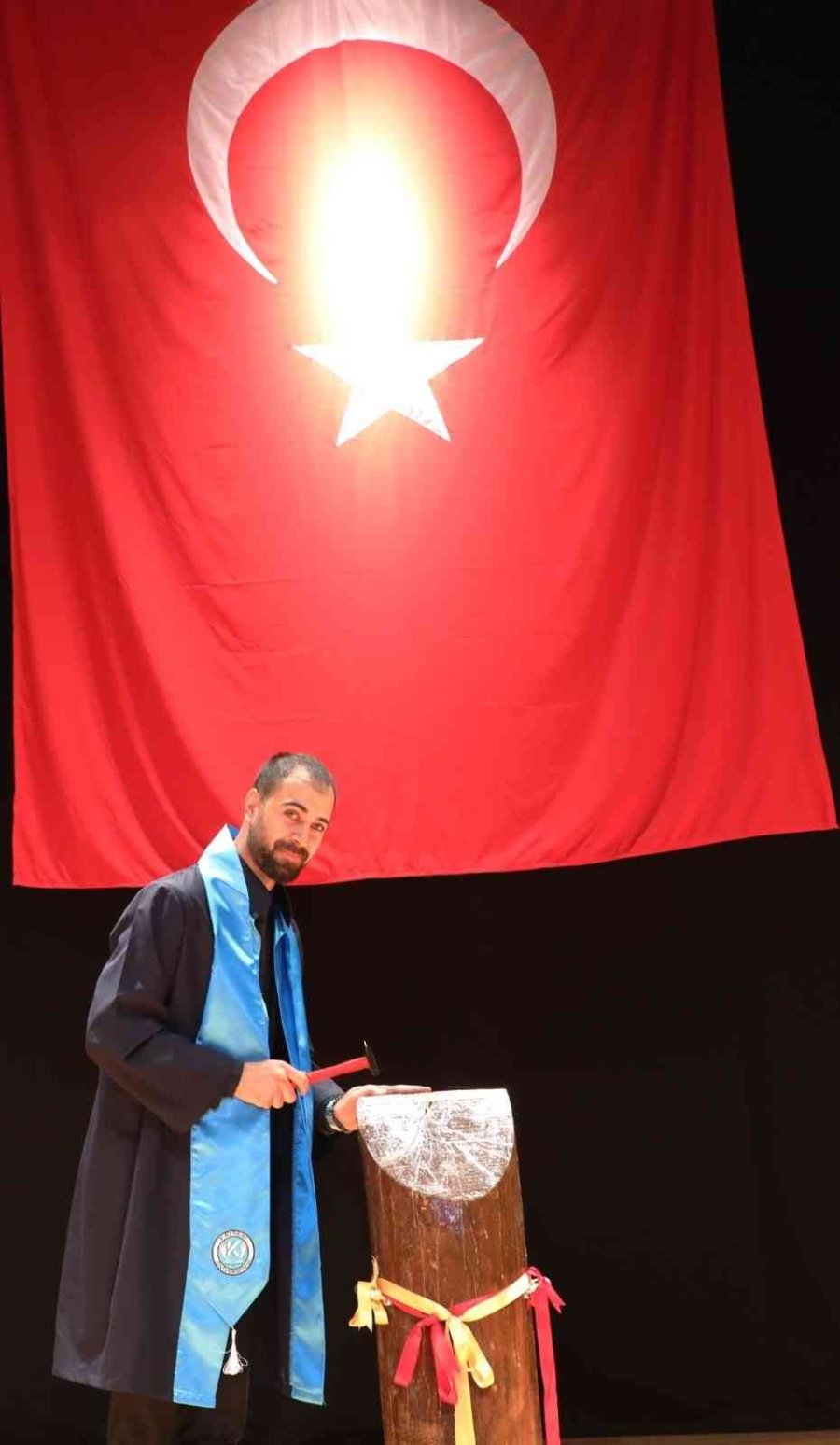 Kayü Uygulamalı Bilimler Fakültesi İlk Mezunlarını Verdi